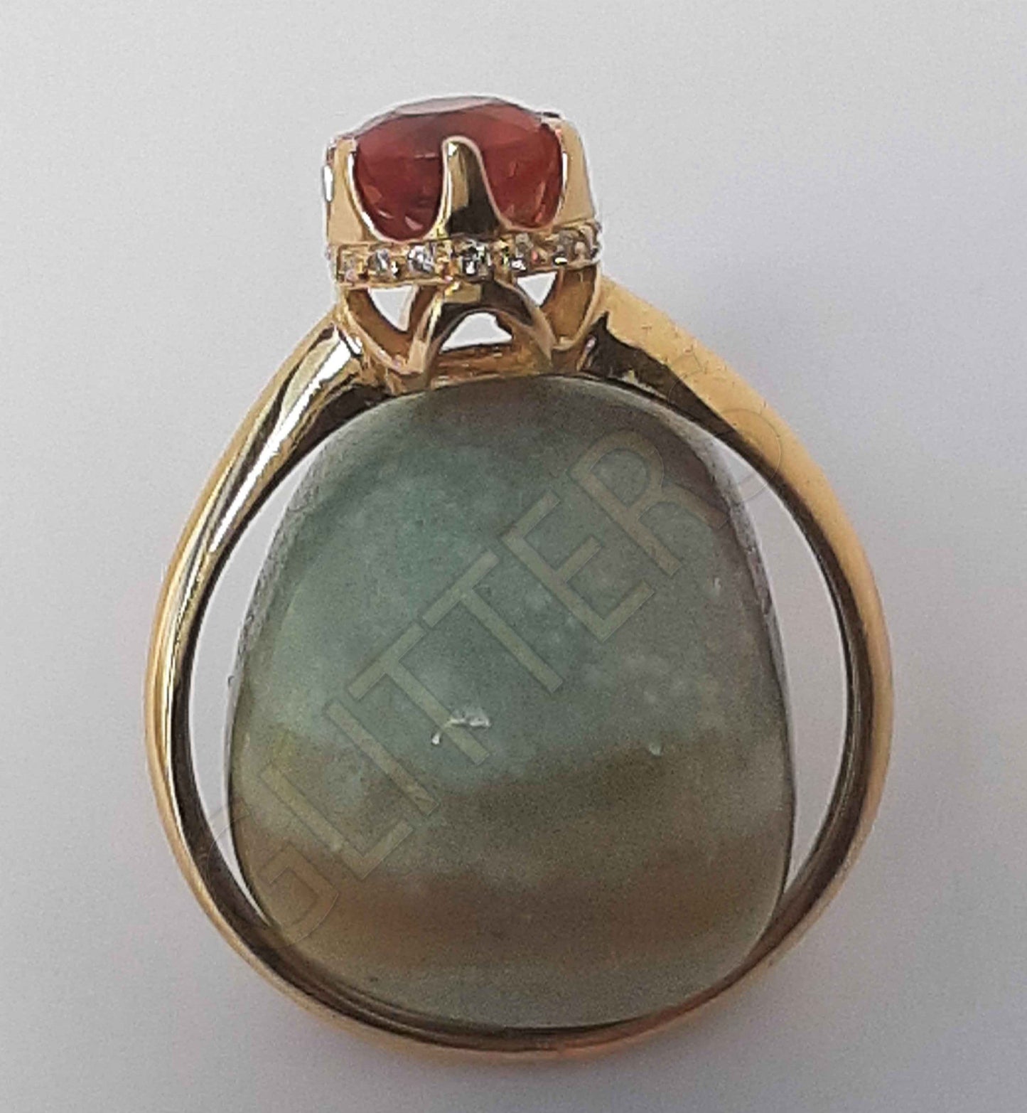 18kt yellow gold Treated natural ruby solitaire                    Weight: 3.01g